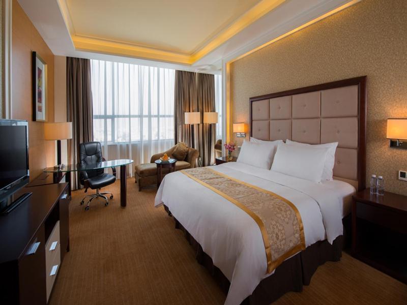 Vienna Hotel Shenzhen Exibition Center Exterior photo