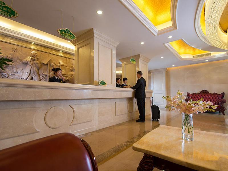 Vienna Hotel Shenzhen Exibition Center Exterior photo