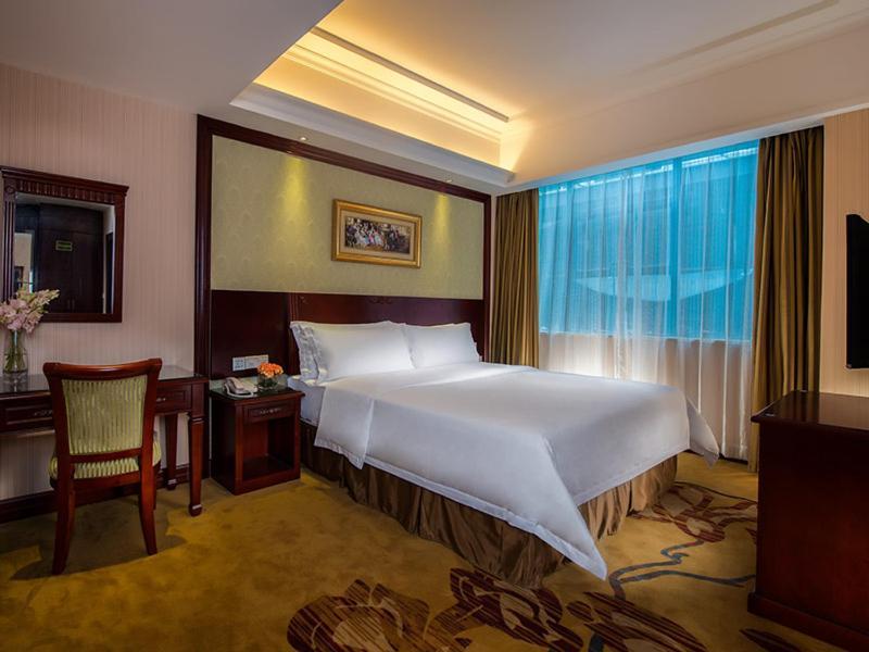 Vienna Hotel Shenzhen Exibition Center Exterior photo